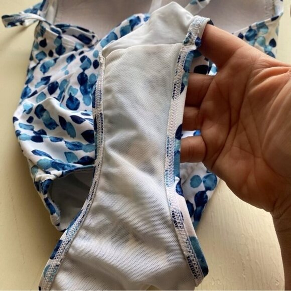 Nip Tuck Petal Plunge Joanne One Piece Swimsuit US 6 Sweetheart Neck Ruched Side - Picture 9 of 16